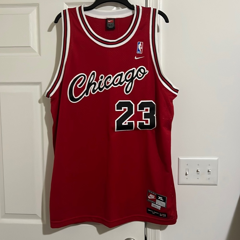 Mens Chicago Bulls jersey